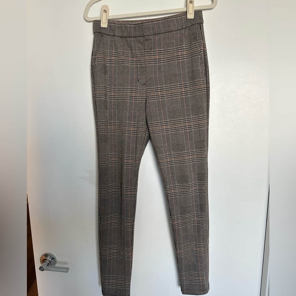 Express pull on plaid pants size S
